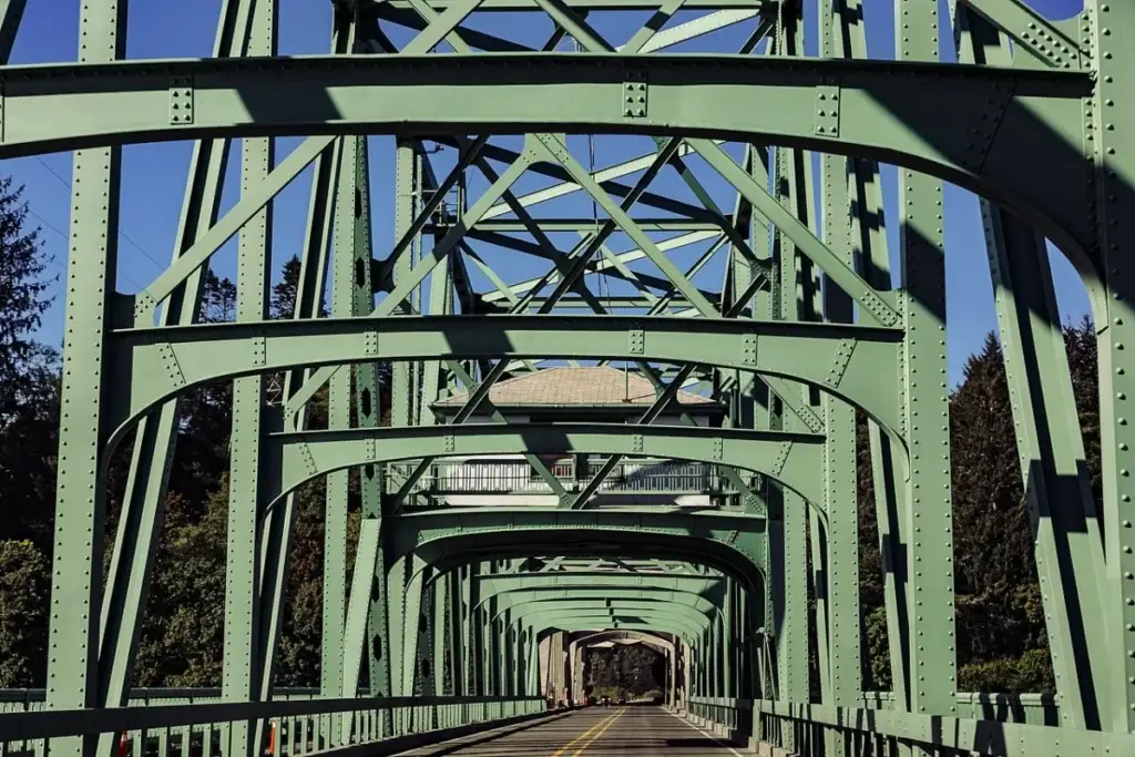 Umpqua River Bridge between Reedsport and Gardiner