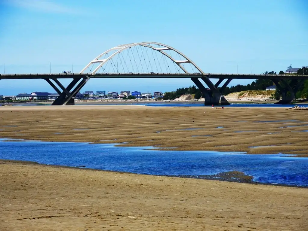 Alsea Bay Bridge in Waldport, Oregon