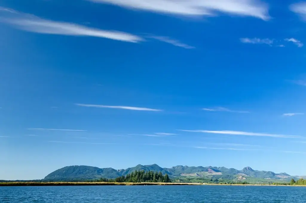 The waterfront along Nehalem Bay at Wheeler
